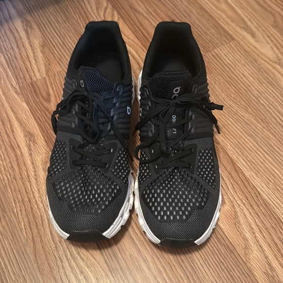 On Running Men's Black and White Athletic Shoes - Picture 2 of 5